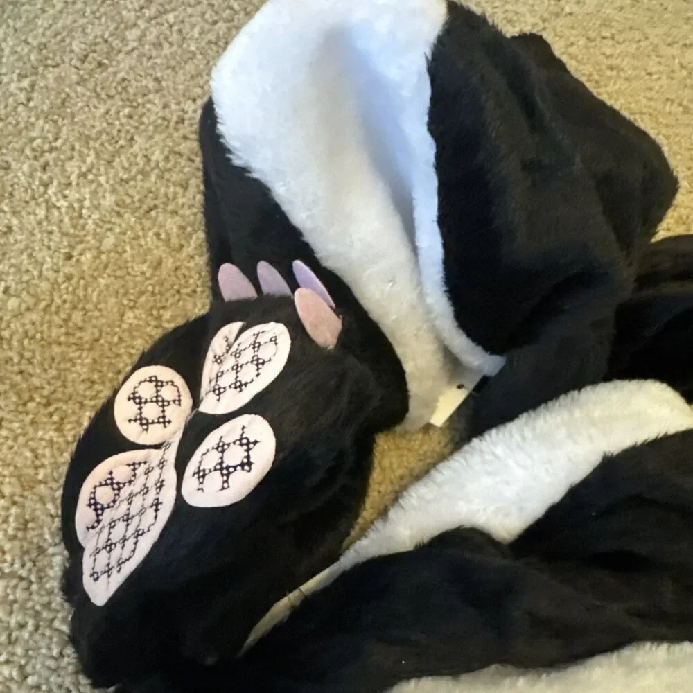 Lil Stinker 6-12 Month  Halloween Costume. Skunk Animal Toddler Infant Boy/Girl